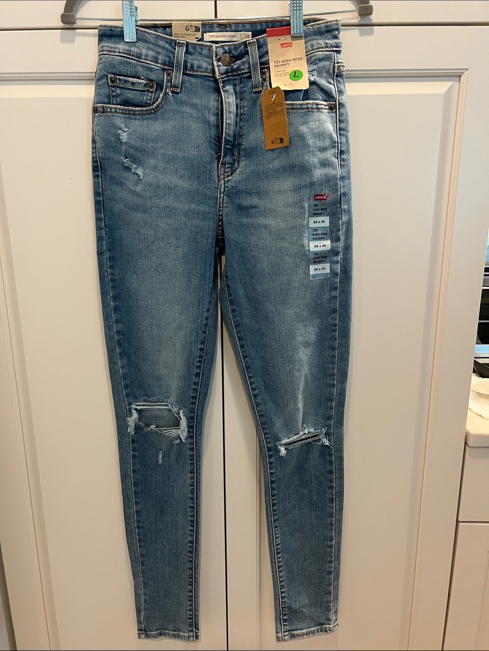 Levi's Women's Light Wash Ripped Skinny Jeans 26/30 🆕